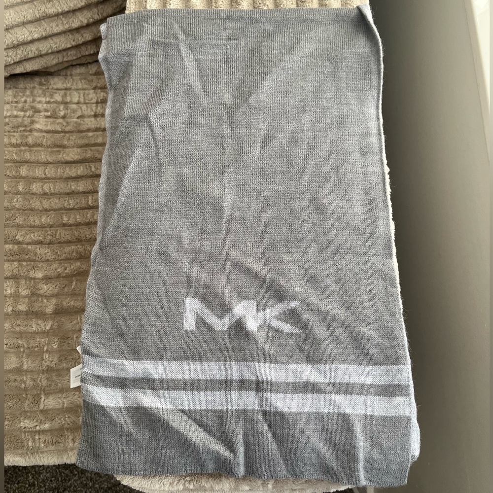 Michael Kors Heather Gray Cashmere Scarf